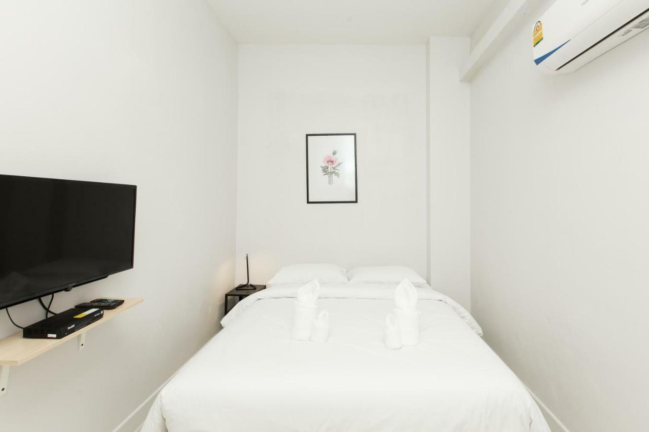 Metro Hotel Bangkok Kültér fotó
