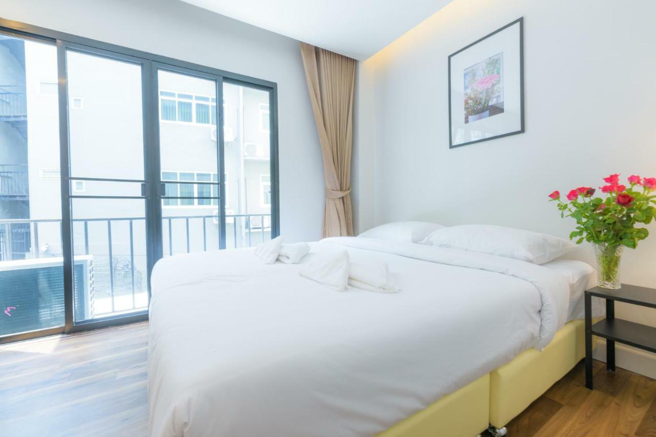 Metro Hotel Bangkok Kültér fotó