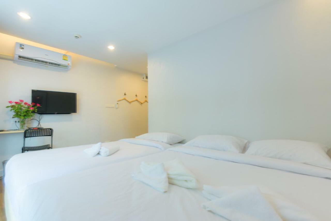 Metro Hotel Bangkok Kültér fotó